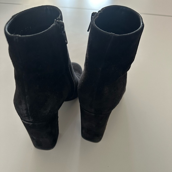 SAINT LAURENT Black Suede Booties - Picture 4 of 4